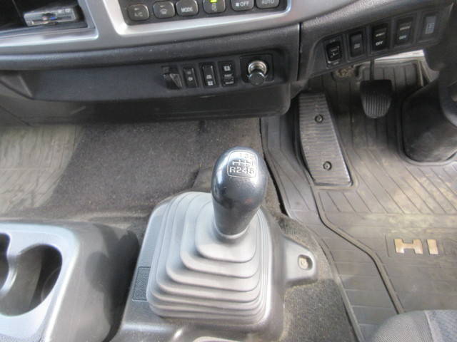 日野レンジャーアルミバン中型（4t）[写真14]