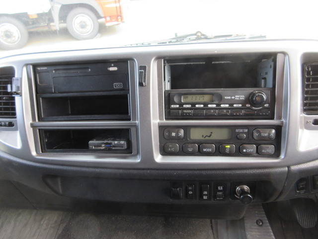 日野レンジャーアルミバン中型（4t）[写真15]