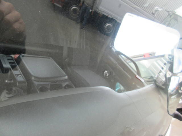 日野レンジャーアルミバン中型（4t）[写真24]