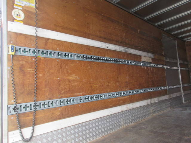 日野レンジャーアルミバン中型（4t）[写真28]