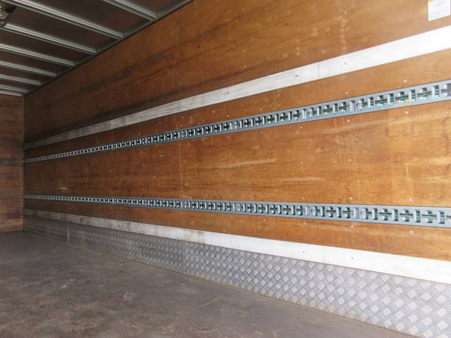 日野レンジャーアルミバン中型（4t）[写真29]