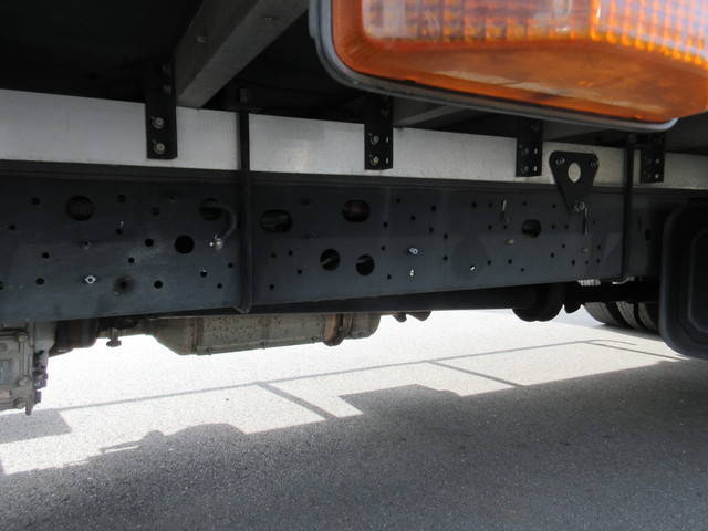 日野レンジャーアルミバン中型（4t）[写真07]