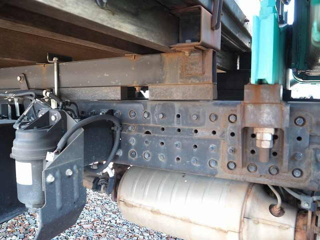 三菱ふそうキャンタークレーン4段小型（2t・3t）[写真21]