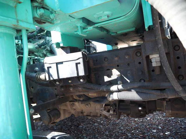 三菱ふそうキャンタークレーン4段小型（2t・3t）[写真25]