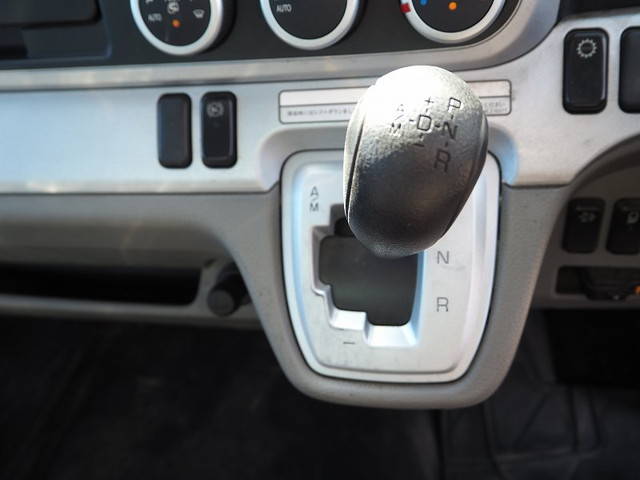 三菱ふそうキャンタークレーン4段小型（2t・3t）[写真35]