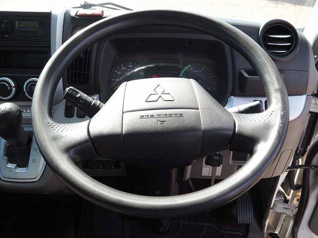 三菱ふそうキャンタークレーン4段小型（2t・3t）[写真39]