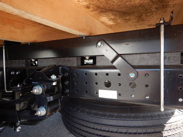 三菱ふそうキャンタークレーン4段小型（2t・3t）[写真11]