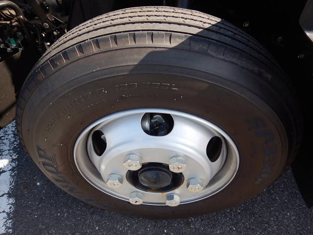 三菱ふそうキャンタークレーン4段小型（2t・3t）[写真14]