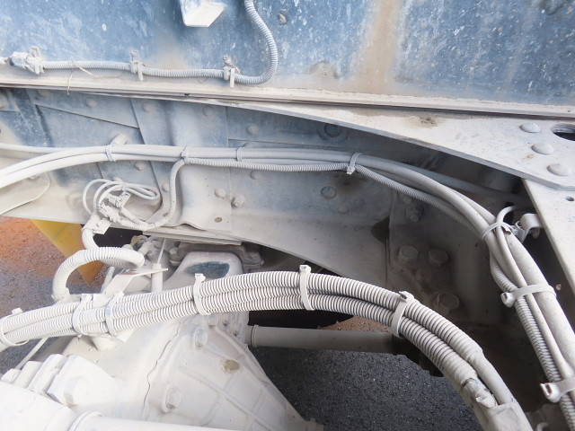 三菱ふそうスーパーグレートダンプ大型（10t）[写真28]