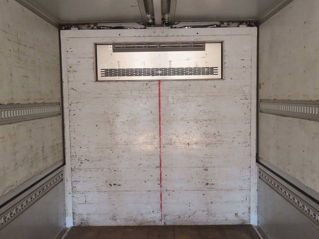 三菱ふそうスーパーグレート冷蔵冷凍ウイング大型（10t）[写真29]