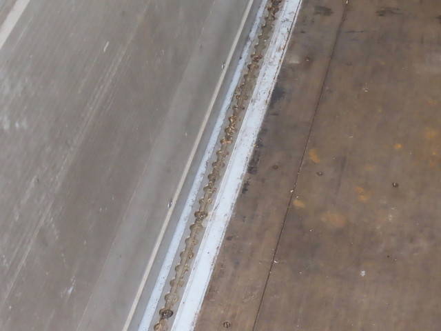 三菱ふそうスーパーグレート冷蔵冷凍ウイング大型（10t）[写真31]