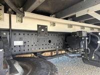 いすゞフォワードアルミウイング中型（4t）[写真15]