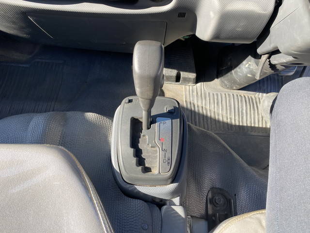 いすゞエルフダブルキャブ（Wキャブ）小型（2t・3t）[写真12]