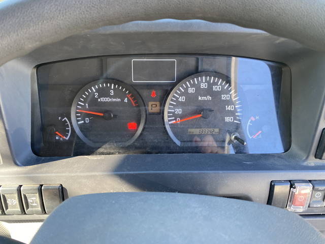 いすゞエルフダブルキャブ（Wキャブ）小型（2t・3t）[写真13]