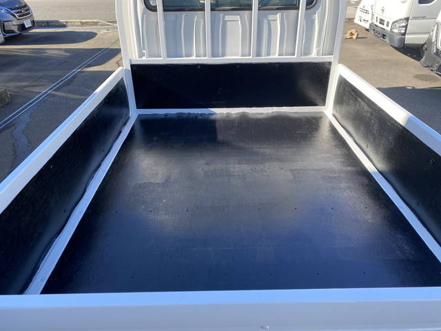 いすゞエルフダブルキャブ（Wキャブ）小型（2t・3t）[写真07]