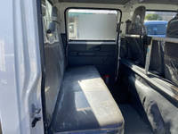 いすゞエルフダブルキャブ（Wキャブ）小型（2t・3t）[写真09]