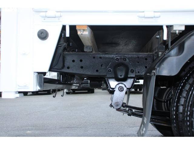 いすゞエルフ平ボディ小型（2t・3t）[写真19]