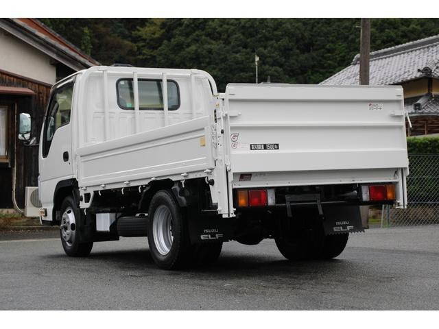 いすゞエルフ平ボディ小型（2t・3t）[写真02]