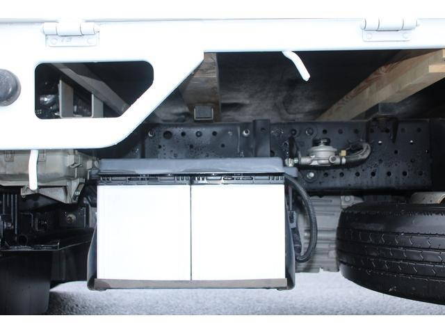 いすゞエルフ平ボディ小型（2t・3t）[写真22]