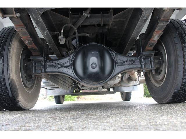 いすゞフォワード深ダンプ（土砂禁ダンプ）中型（4t）[写真19]