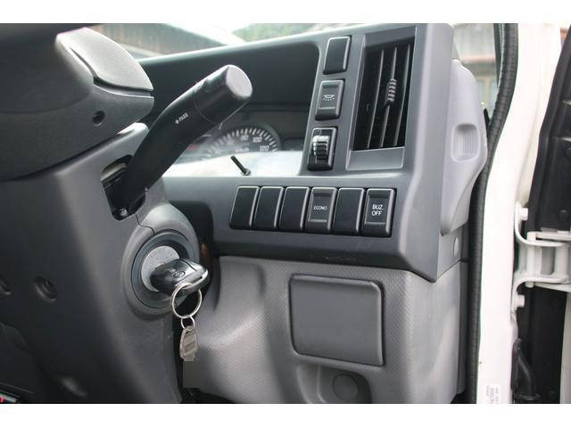 いすゞエルフ冷凍車（冷蔵車）小型（2t・3t）[写真30]