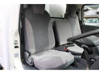 いすゞエルフ冷凍車（冷蔵車）小型（2t・3t）[写真36]