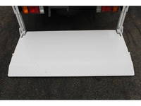 いすゞエルフダブルキャブ（Wキャブ）小型（2t・3t）[写真16]