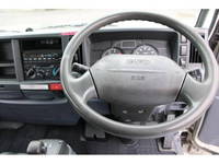 いすゞエルフダブルキャブ（Wキャブ）小型（2t・3t）[写真24]