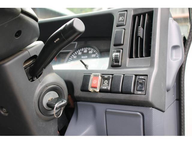 いすゞエルフダブルキャブ（Wキャブ）小型（2t・3t）[写真26]