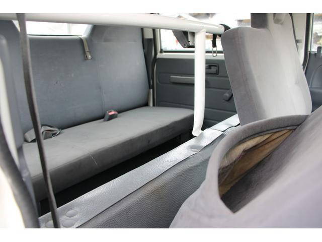 いすゞエルフダブルキャブ（Wキャブ）小型（2t・3t）[写真31]