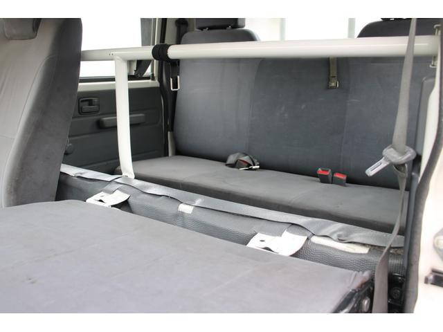 いすゞエルフダブルキャブ（Wキャブ）小型（2t・3t）[写真33]