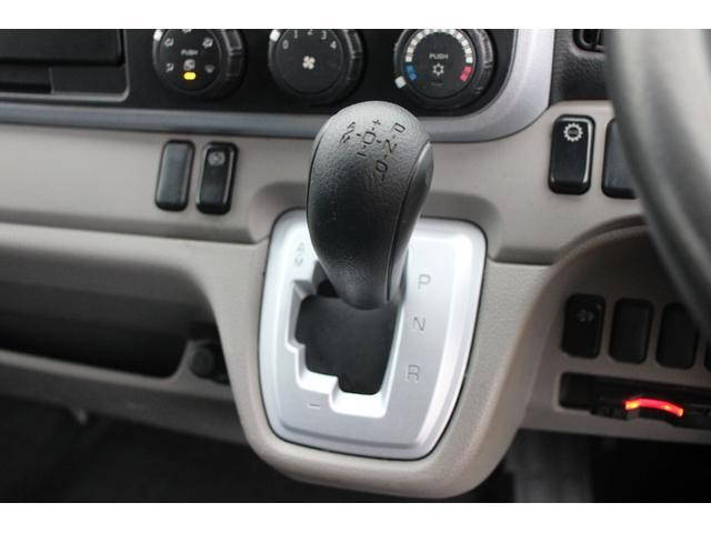 三菱ふそうキャンターダブルキャブ（Wキャブ）小型（2t・3t）[写真24]