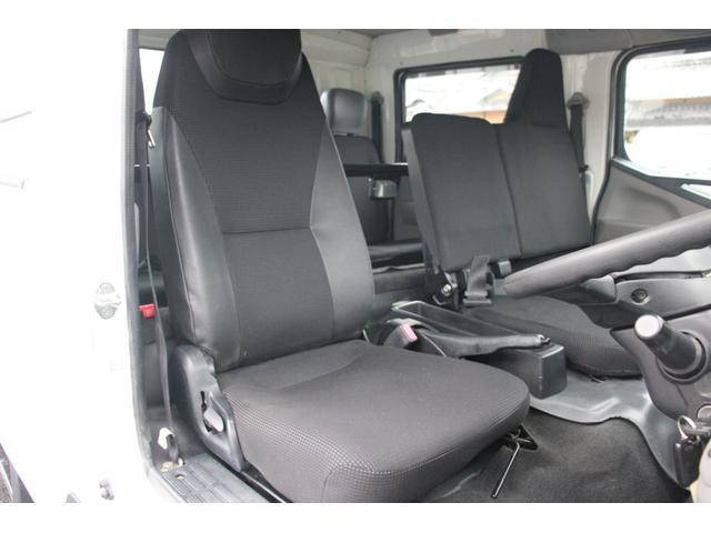 三菱ふそうキャンターダブルキャブ（Wキャブ）小型（2t・3t）[写真29]