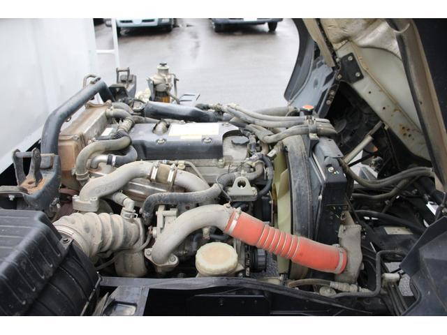 いすゞフォワード深ダンプ（土砂禁ダンプ）中型（4t）[写真13]