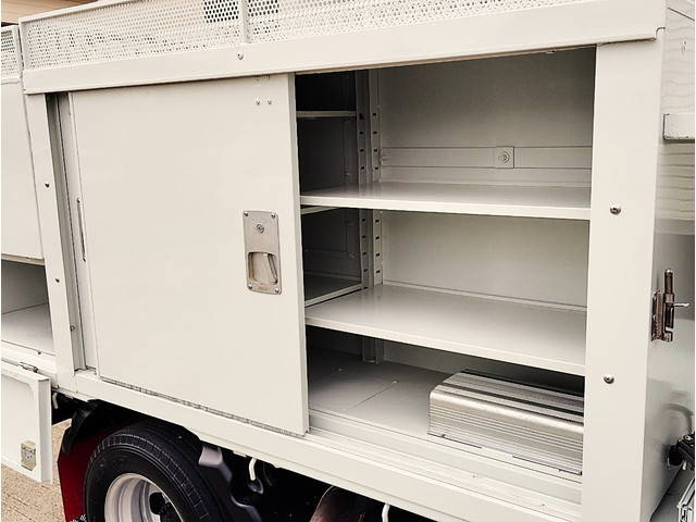 いすゞエルフクレーン3段小型（2t・3t）[写真06]