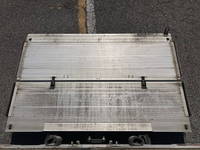 UDトラックスクオンアルミウイング大型（10t）[写真13]