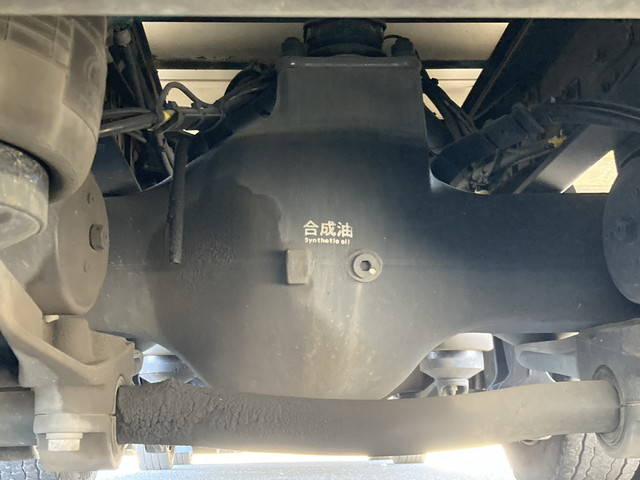 UDトラックスクオンアルミウイング大型（10t）[写真26]