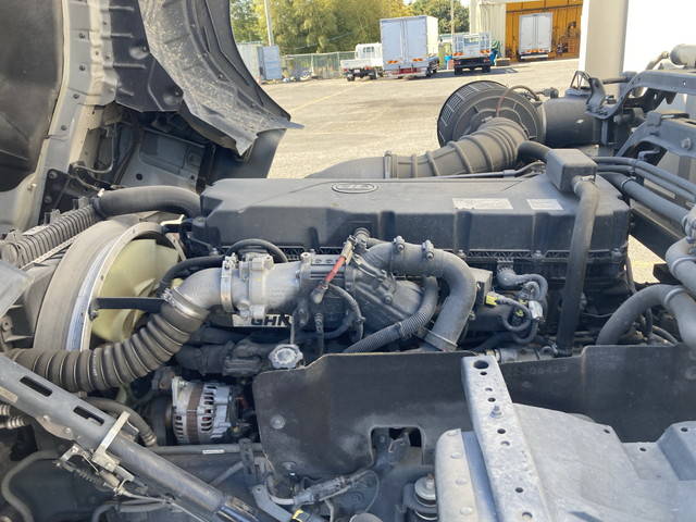 UDトラックスクオンアルミウイング大型（10t）[写真27]