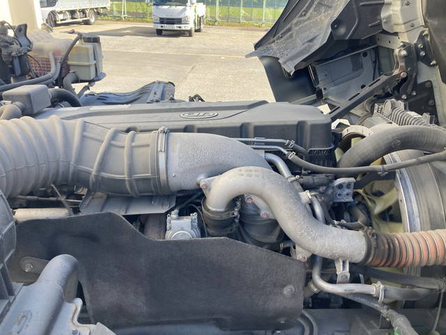 UDトラックスクオンアルミウイング大型（10t）[写真28]