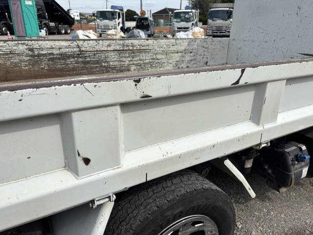 三菱ふそうキャンターダンプ小型（2t・3t）[写真37]