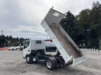 三菱ふそうキャンターダンプ小型（2t・3t）[写真05]