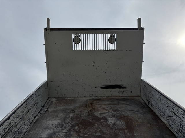 三菱ふそうキャンターダンプ小型（2t・3t）[写真09]