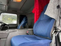 いすゞギガアルミウイング大型（10t）[写真18]