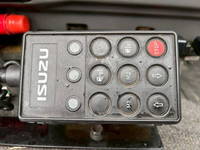 いすゞギガアルミウイング大型（10t）[写真28]