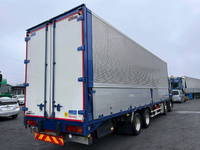 いすゞギガアルミウイング大型（10t）[写真02]