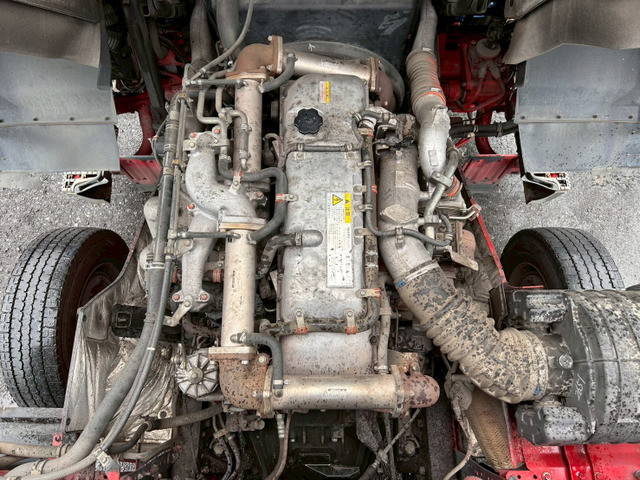 いすゞギガアルミウイング大型（10t）[写真40]