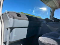 三菱ふそうスーパーグレートコンテナ専用車大型（10t）[写真11]