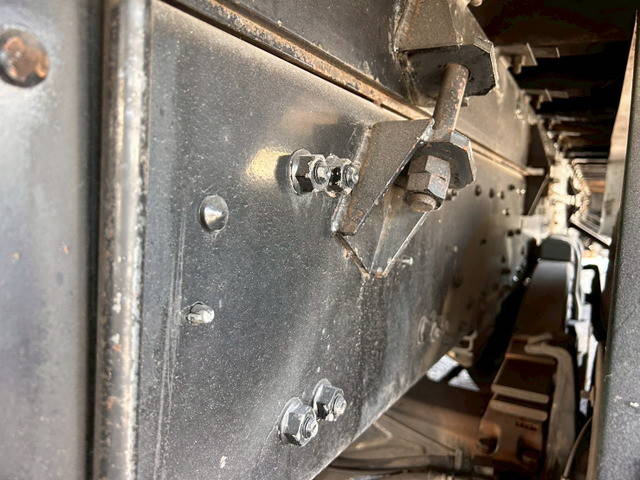 三菱ふそうスーパーグレートコンテナ専用車大型（10t）[写真31]