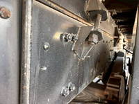 三菱ふそうスーパーグレートコンテナ専用車大型（10t）[写真32]