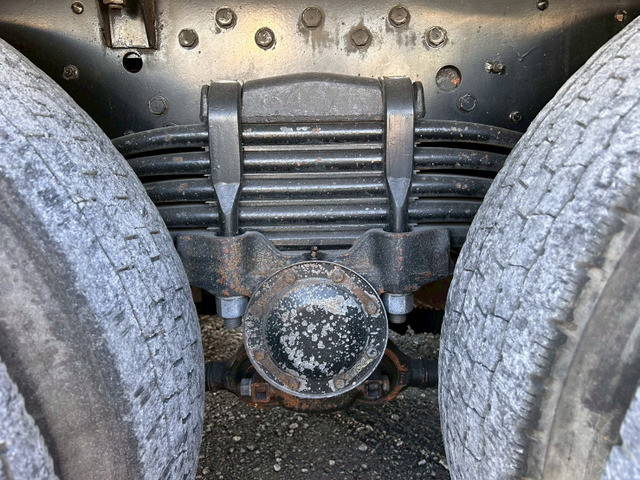 三菱ふそうスーパーグレートコンテナ専用車大型（10t）[写真36]